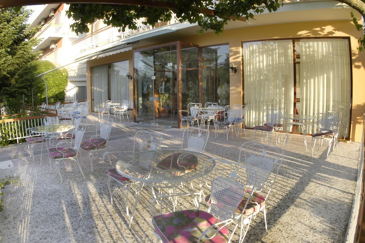 Hotel Astron Loutra Ipatis Exterior foto