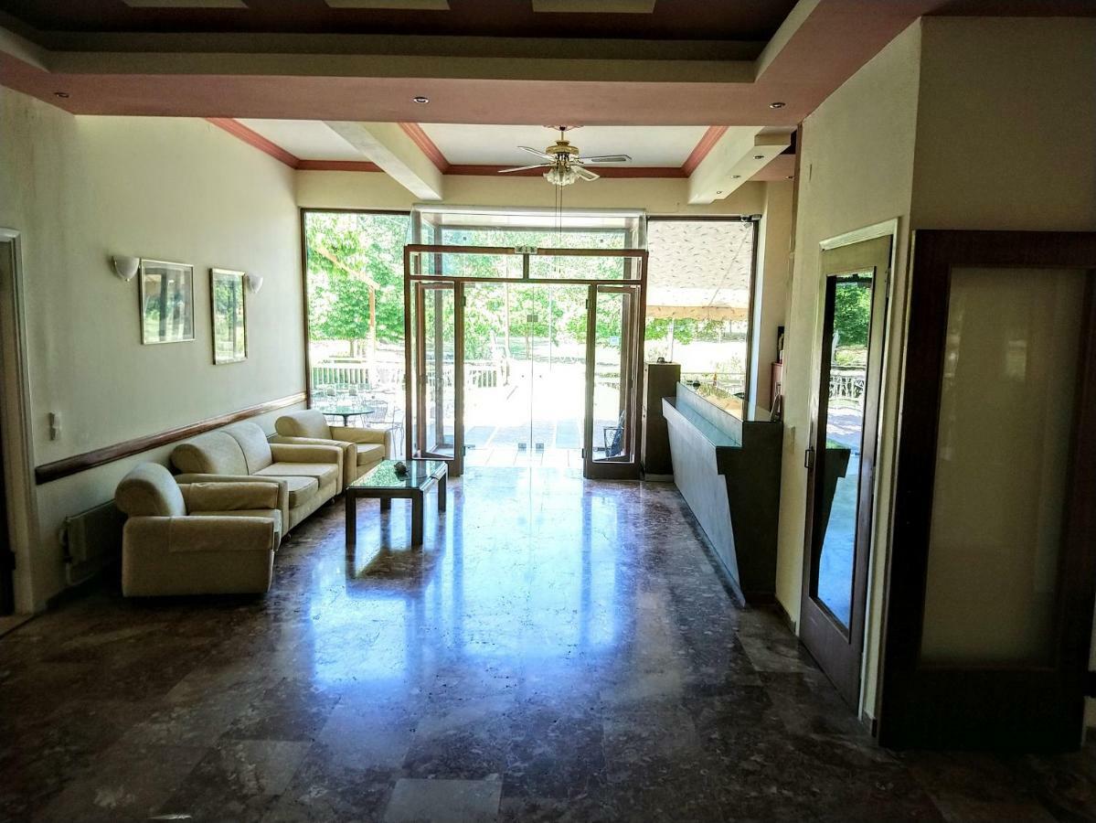 Hotel Astron Loutra Ipatis Exterior foto